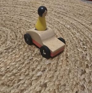 Lovevery peg person and car